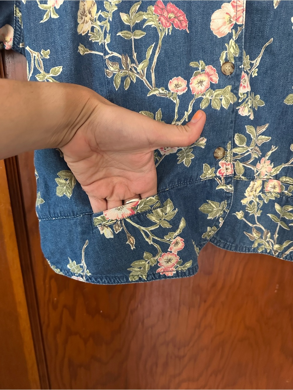 Vintage Liz Clairborne denim floral button up size 16 - Picture 3 of 4